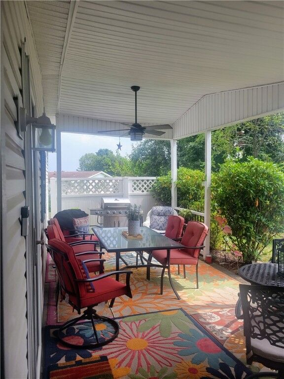 Property Photo: 264 Ridge Ln PA 15668