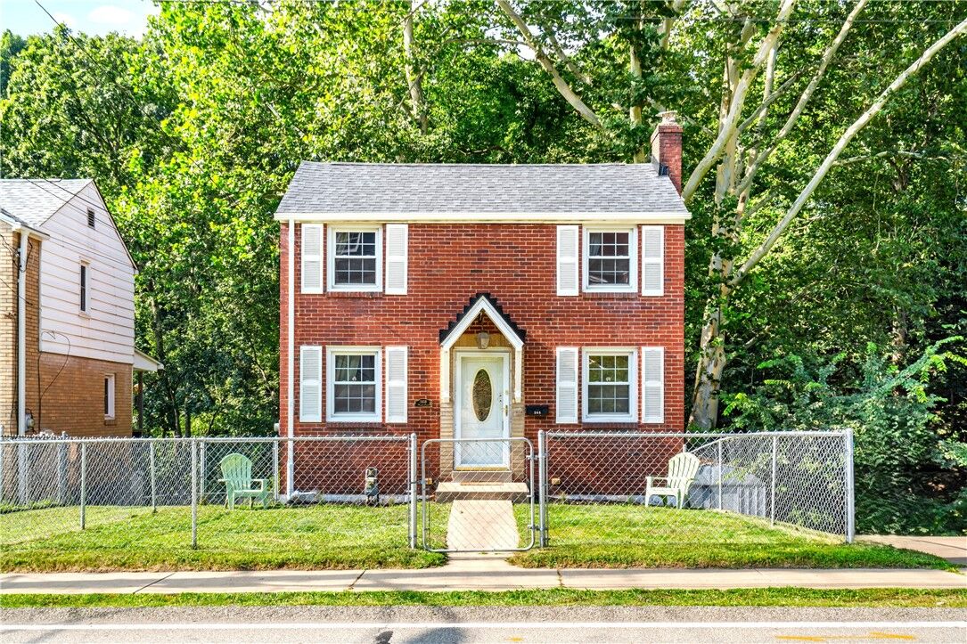 Property Photo: 368 Maytide St PA 15227