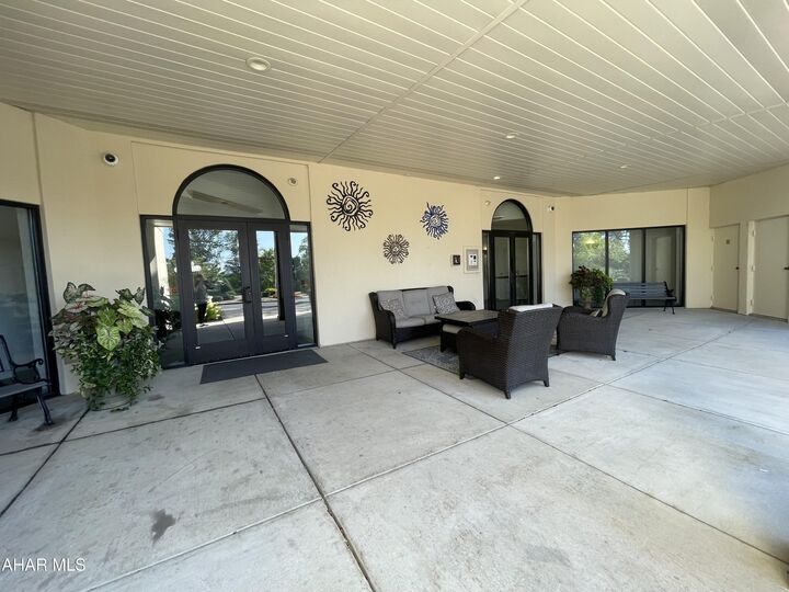 Property Photo: 415 Parkview Lane 303 PA 16601