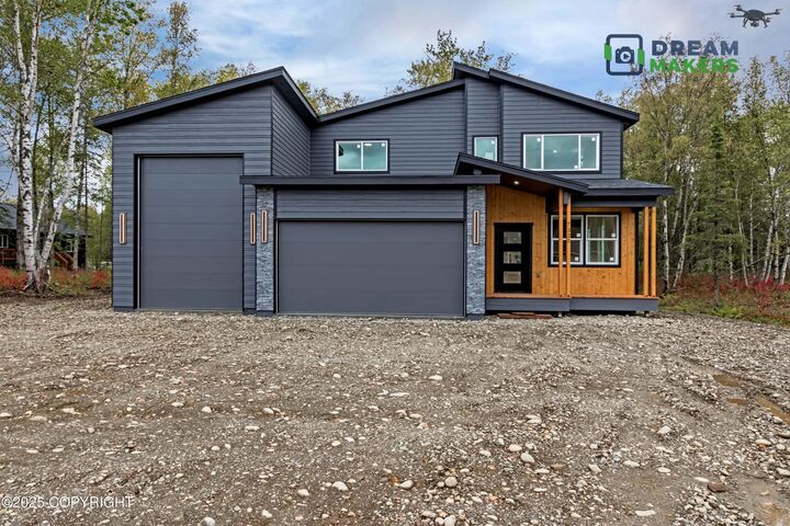 Property Photo:  7325 N Paw Street  AK 99654 