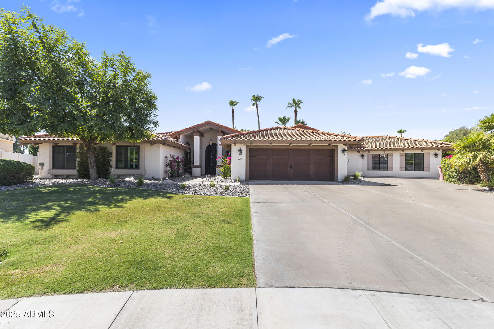 Property Photo: 9220 N 83rd Street AZ 85258