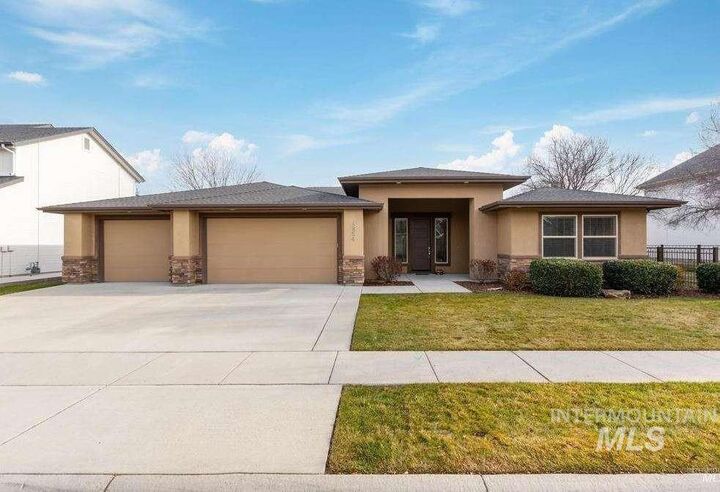 Property Photo:  5854 N Rosa Springs Ave  ID 83646 