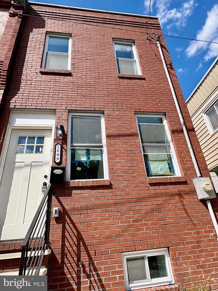 2609 Earp Street  Philadelphia PA 19146 photo