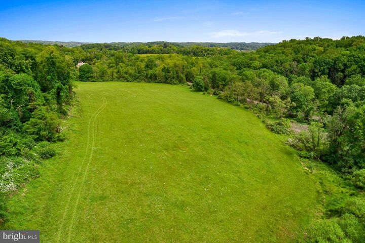 Property Photo:  470 Hillendale Road  PA 19317 
