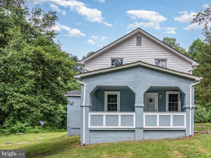 Property Photo: 15231 Hilldale Avenue VA 22427