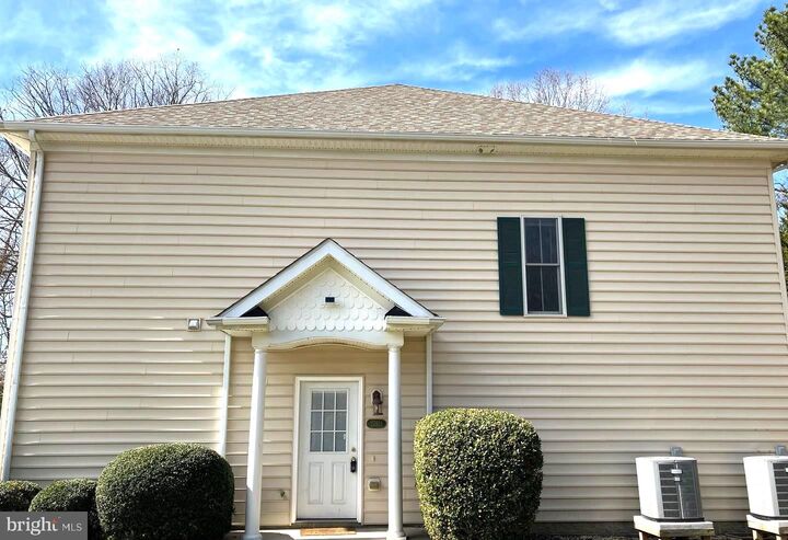 Property Photo:  22571 Chickadee Circle 3-4  MD 20653 
