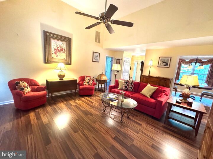 Property Photo: 400 Clayton Court DE 19939