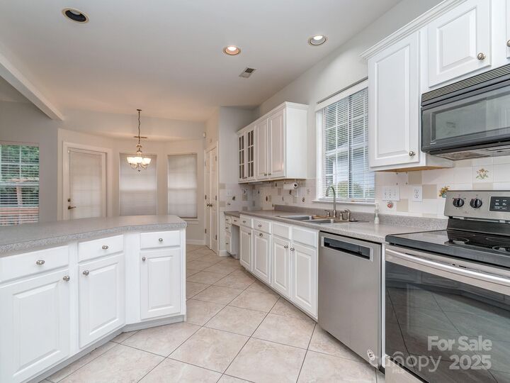 Property Photo:  6221 Caslon Court  NC 28270 