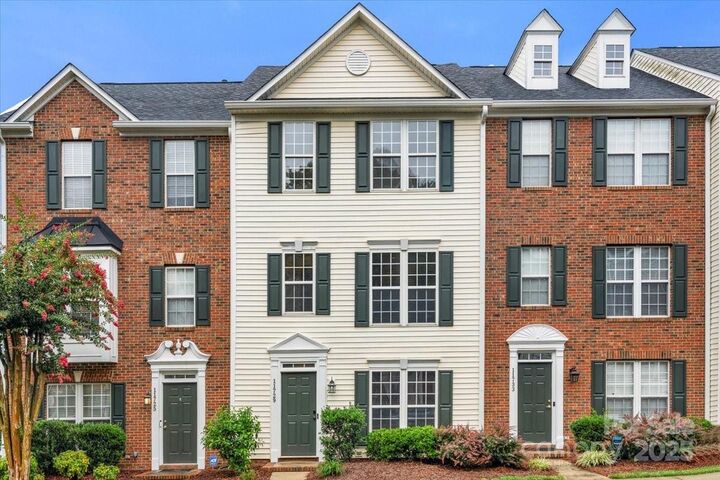 11729 Fiddlers Roof Lane  Charlotte NC 28277 photo