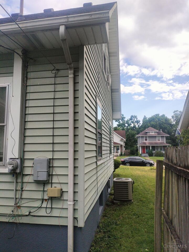 Property Photo: 709 Fourteenth Avenue OH 45044