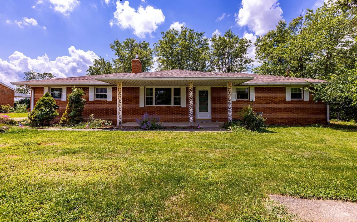 Property Photo:  2521 Bell Road  OH 45013 
