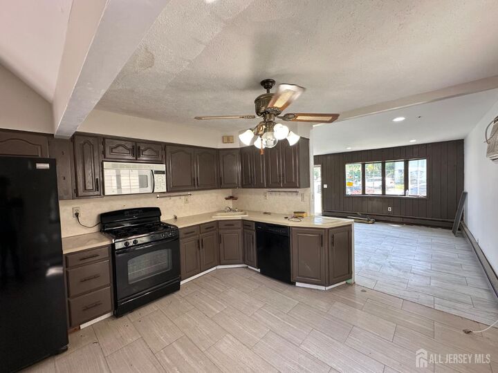 Property Photo:  128 Homes Park Avenue  NJ 08830 