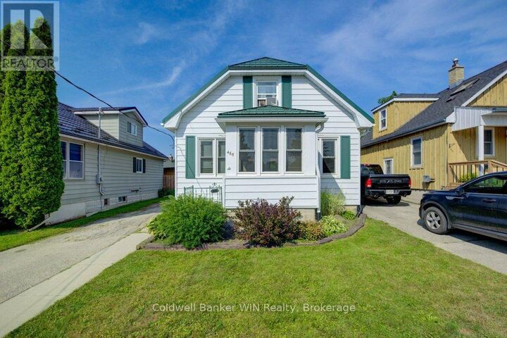 Property Photo: 465 John Street ON N0G 2L3