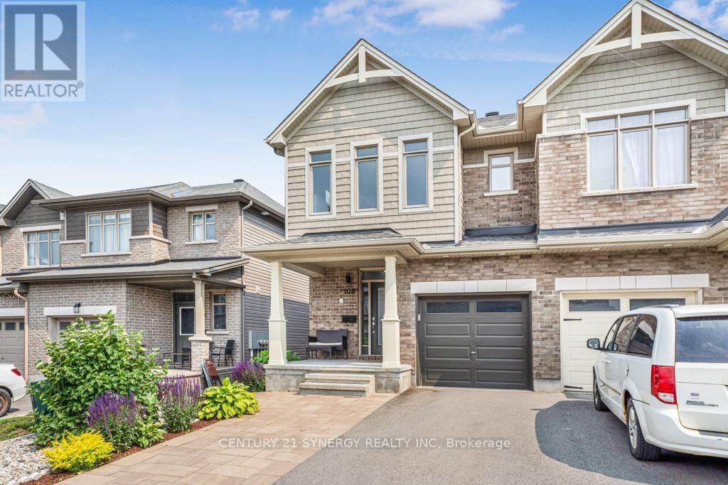 Property Photo: 108 Hawkeswood Drive ON K4M 0C1
