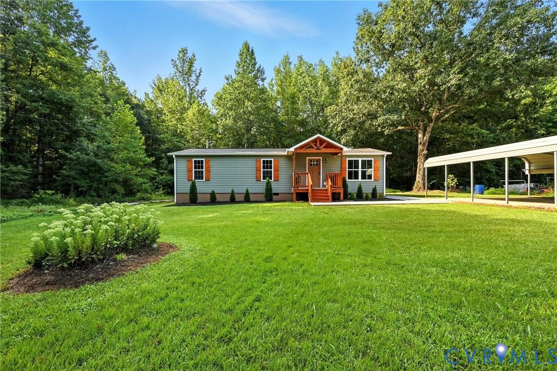 Property Photo: 24611 Williamson Road VA 23841
