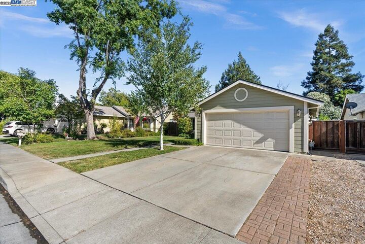 Property Photo:  3869 Silver Oaks Way  CA 94550 