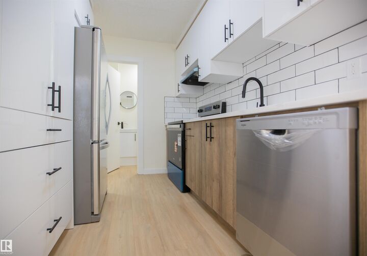 Property Photo: 14120 80 Street NW 1 AB T5C 1L6