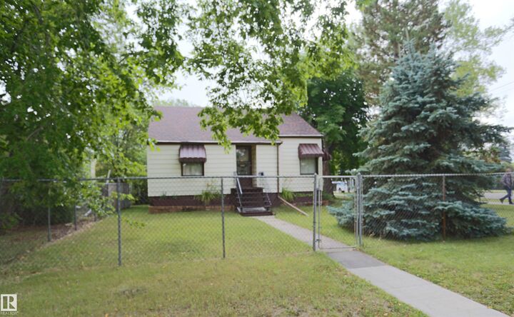 11503 102 Street NW  Edmonton AB T5G 2E8 photo