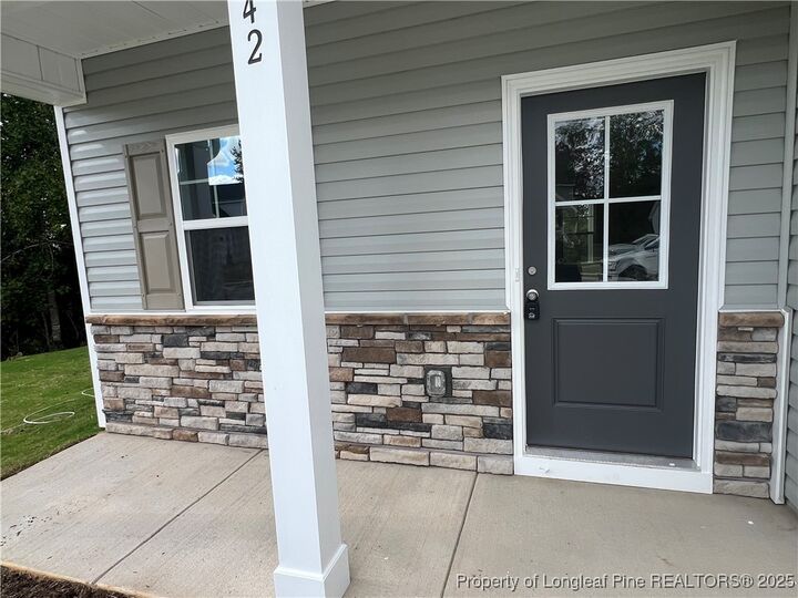 Property Photo:  342 Edwinstowe Avenue  NC 28311
