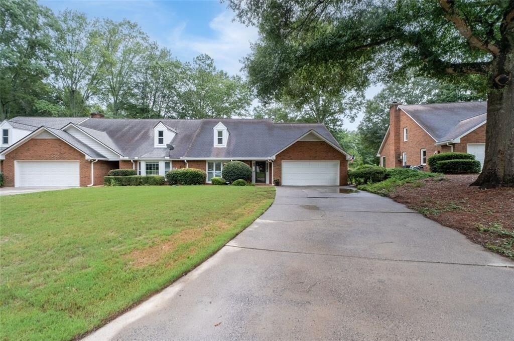 Property Photo:  270 Brickleberry Drive  GA 30075 