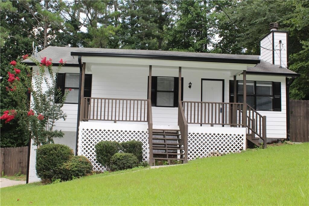 Property Photo:  2571 Hamill Drive  GA 30519 