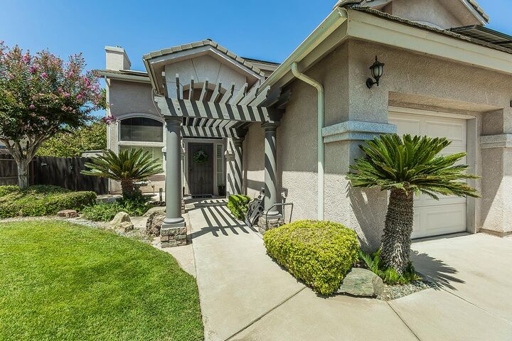 Property Photo:  5094 W Cromwell Avenue  CA 93722