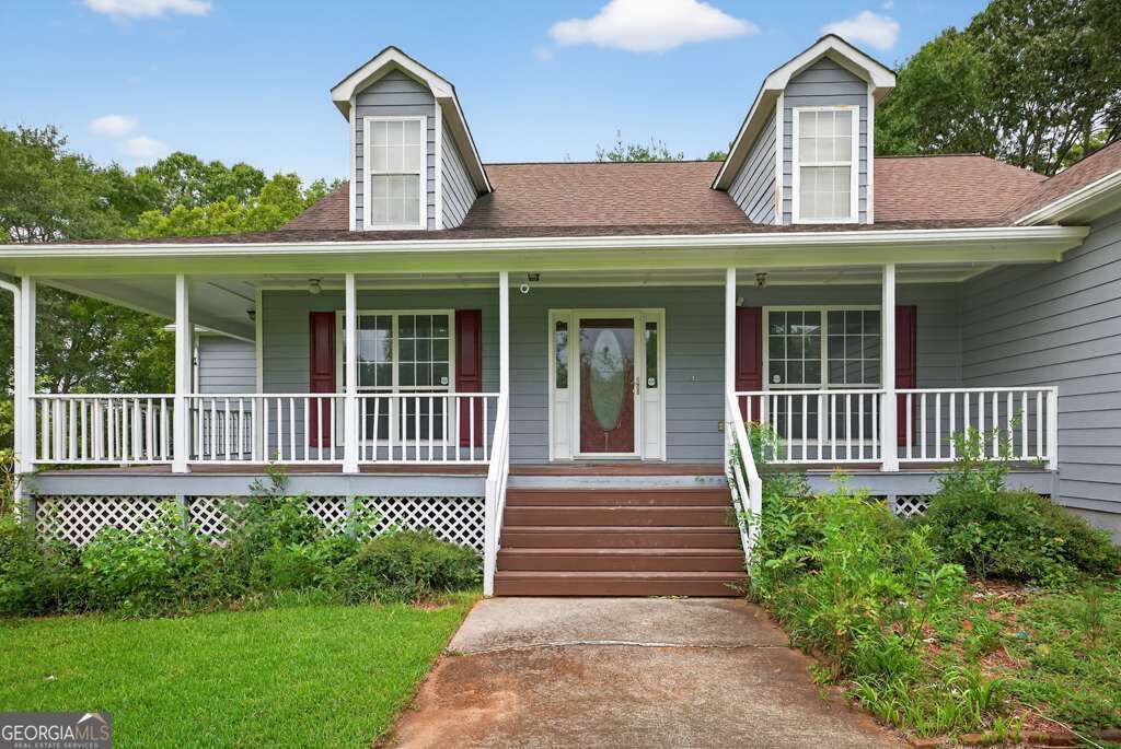 Property Photo: 115 Moseley Crossing Drive GA 30281