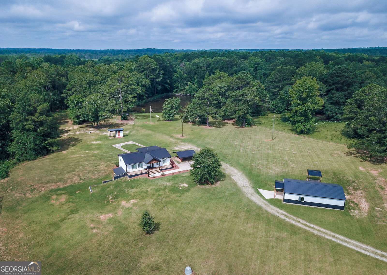 Property Photo: 226 Woodyard Road GA 30240
