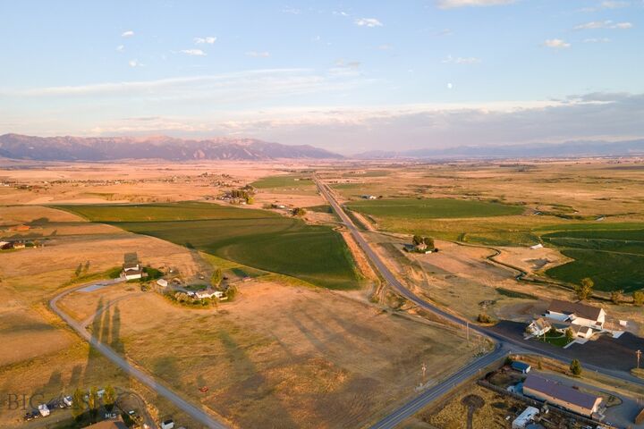 Property Photo:  8550 Dry Creek Road  MT 59714 