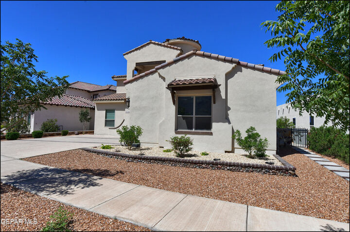 Property Photo:  1340 Desert Night Street  TX 79912 