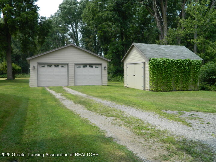 Property Photo: 2437 Eifert Road MI 48842