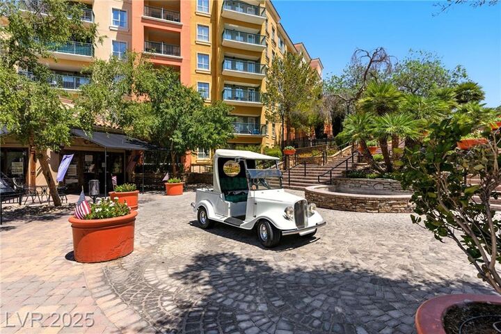 30 Strada Di Villaggio 339  Henderson NV 89011 photo