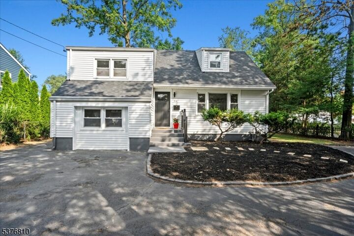 316 Seneca Ave  Middlesex Boro NJ 08846 photo