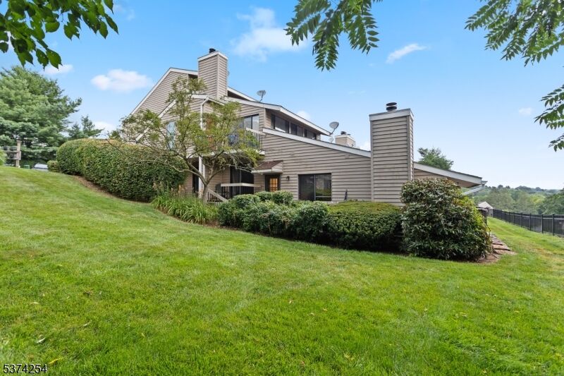 Property Photo:  41 Overlook Dr  NJ 08809 