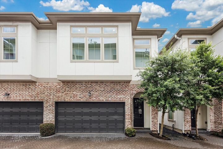 5209 Allen Street D  Houston TX 77007 photo