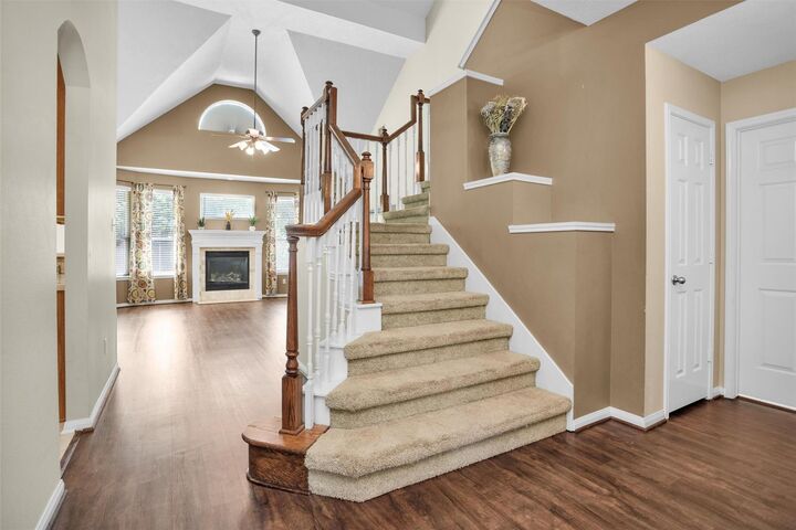 Property Photo: 6 W Whistlers Bend Circle TX 77384