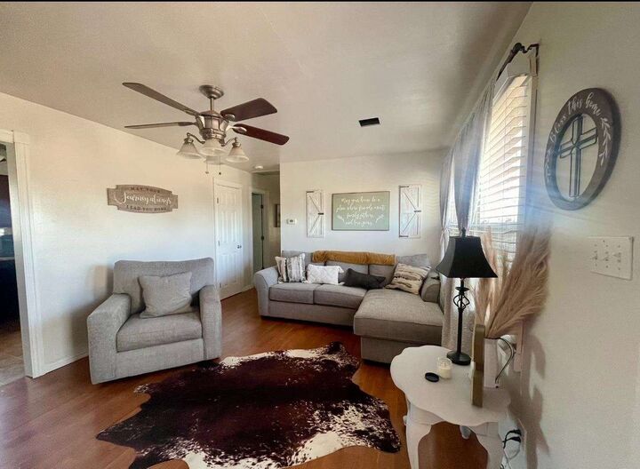 Property Photo: 414 N East Dr OK 73541