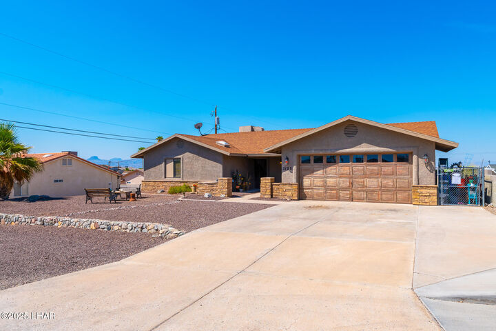 Property Photo: 3185 Aztec Dr AZ 86403