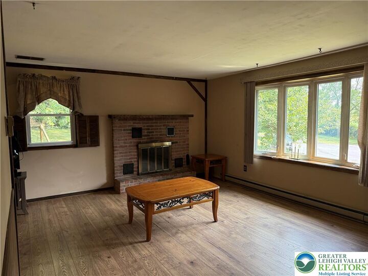 Property Photo: 19 W Sylvan Drive PA 18067