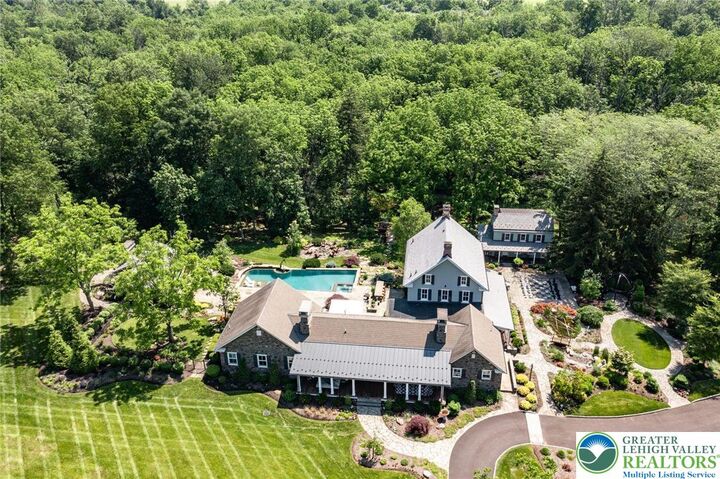Property Photo:  9 Blueberry Lane  PA 18944