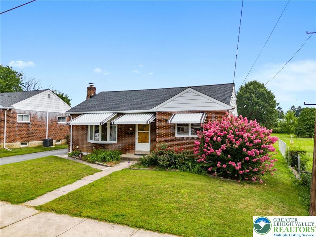 Property Photo:  515 Franklin Street  PA 18049