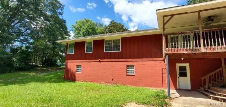 Property Photo: 6661 Rives Road AL 36025