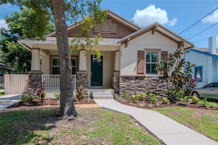 209 W Hamilton Avenue  Tampa FL 33604 photo