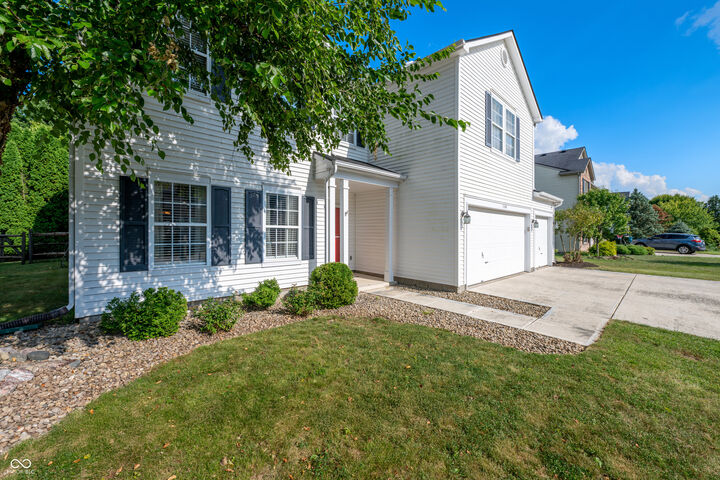 Property Photo:  15160 Redcliff Drive  IN 46062 