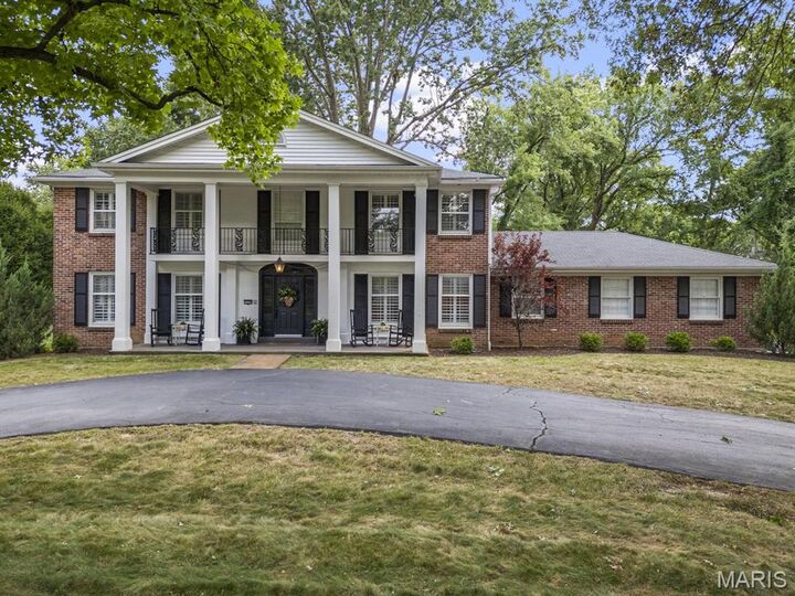 12356 Creekhaven Drive  Des Peres MO 63131 photo