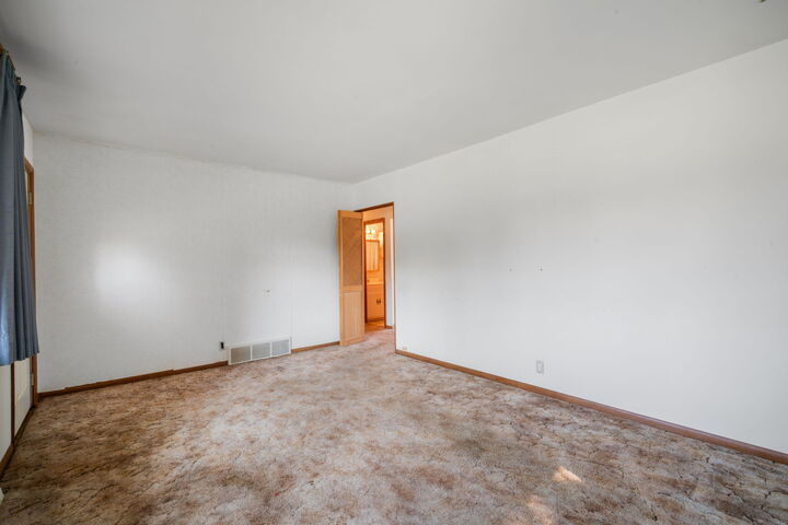 Property Photo: 11708 W Bobolink Ave WI 53225