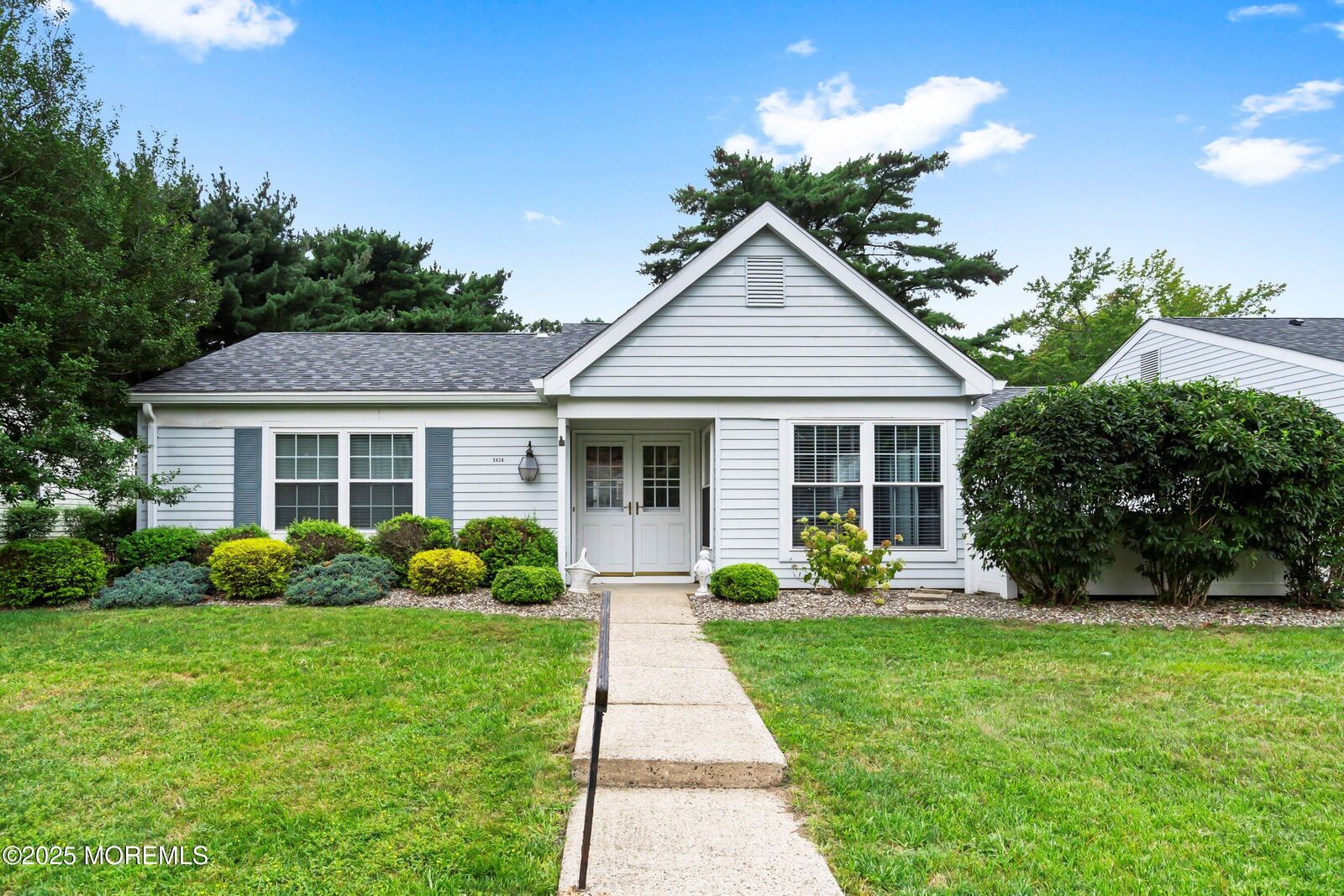 Property Photo: 542A Norwich Court NJ 08759