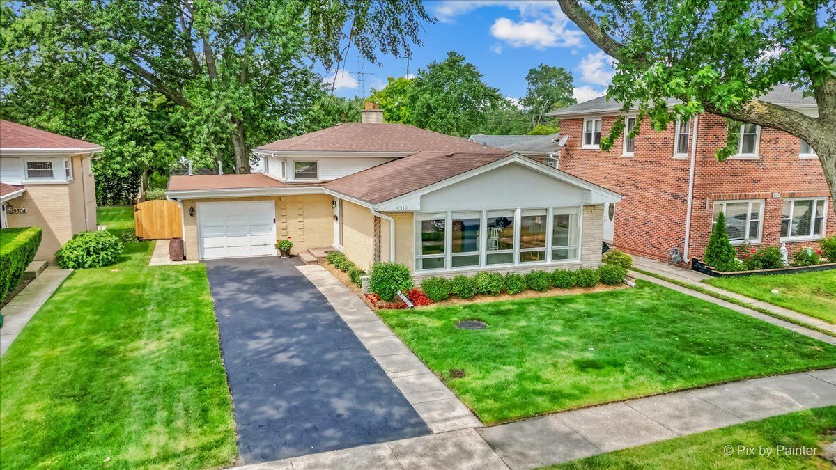 Property Photo:  9310 Mansfield Avenue  IL 60053 