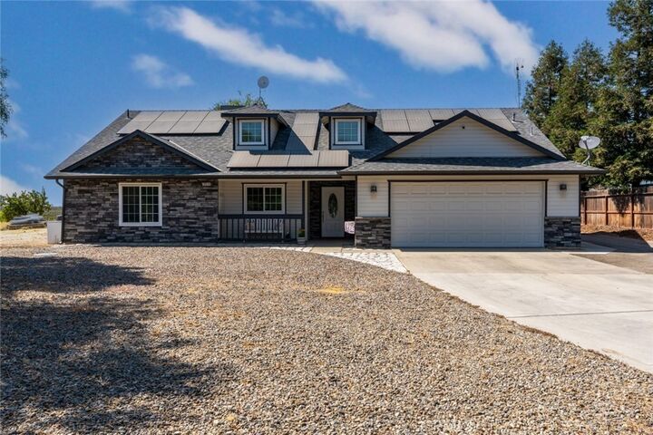 Property Photo:  29578 Diane Way  CA 93638 
