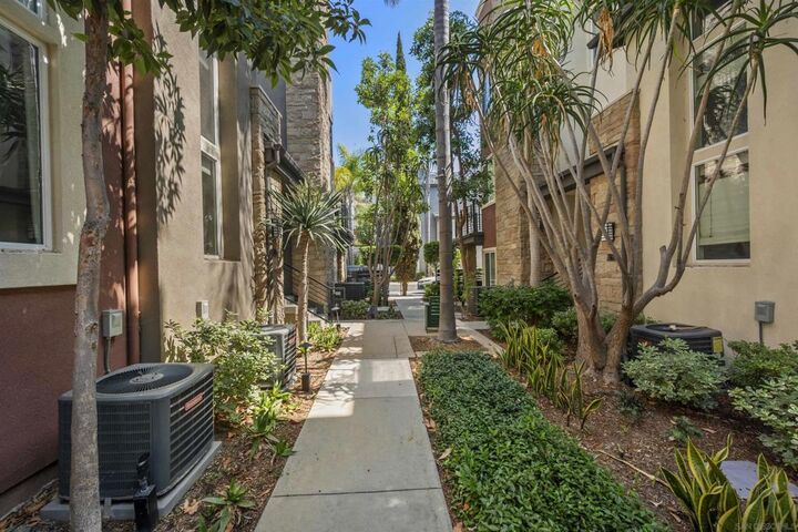 Property Photo:  7853 Inception Way  CA 92108 